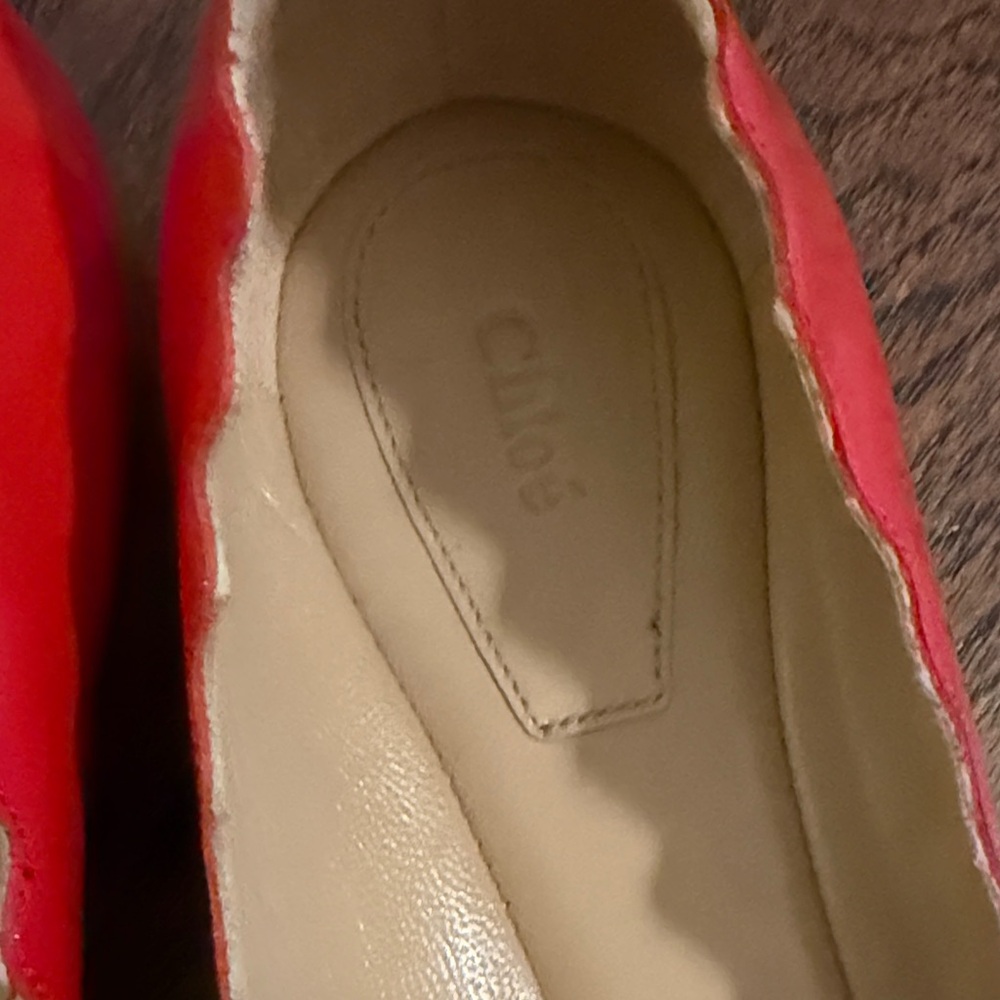 Chloe Lauren Patent Leather Red Scalloped Flats - Picture 4 of 7